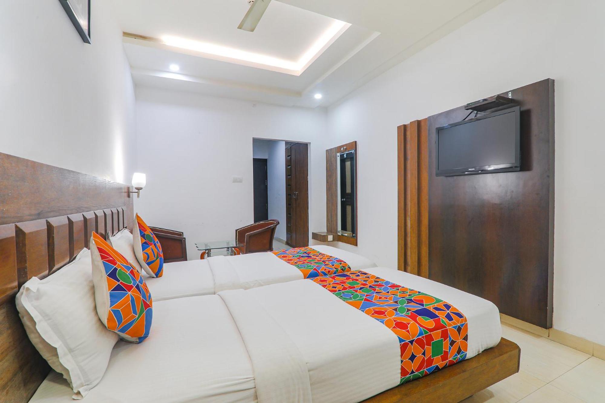 Fabhotel Prime The Continental Lucknow Eksteriør billede