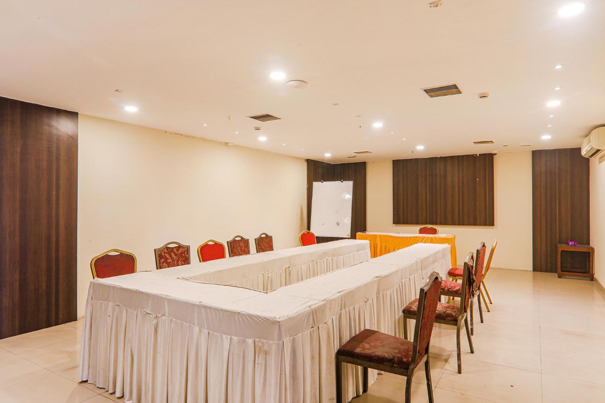 Fabhotel Prime The Continental Lucknow Eksteriør billede